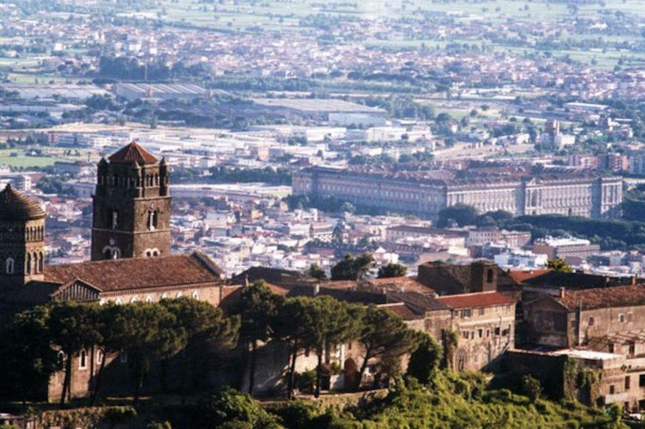 L'Approdo Del Re Caserta Exterior foto