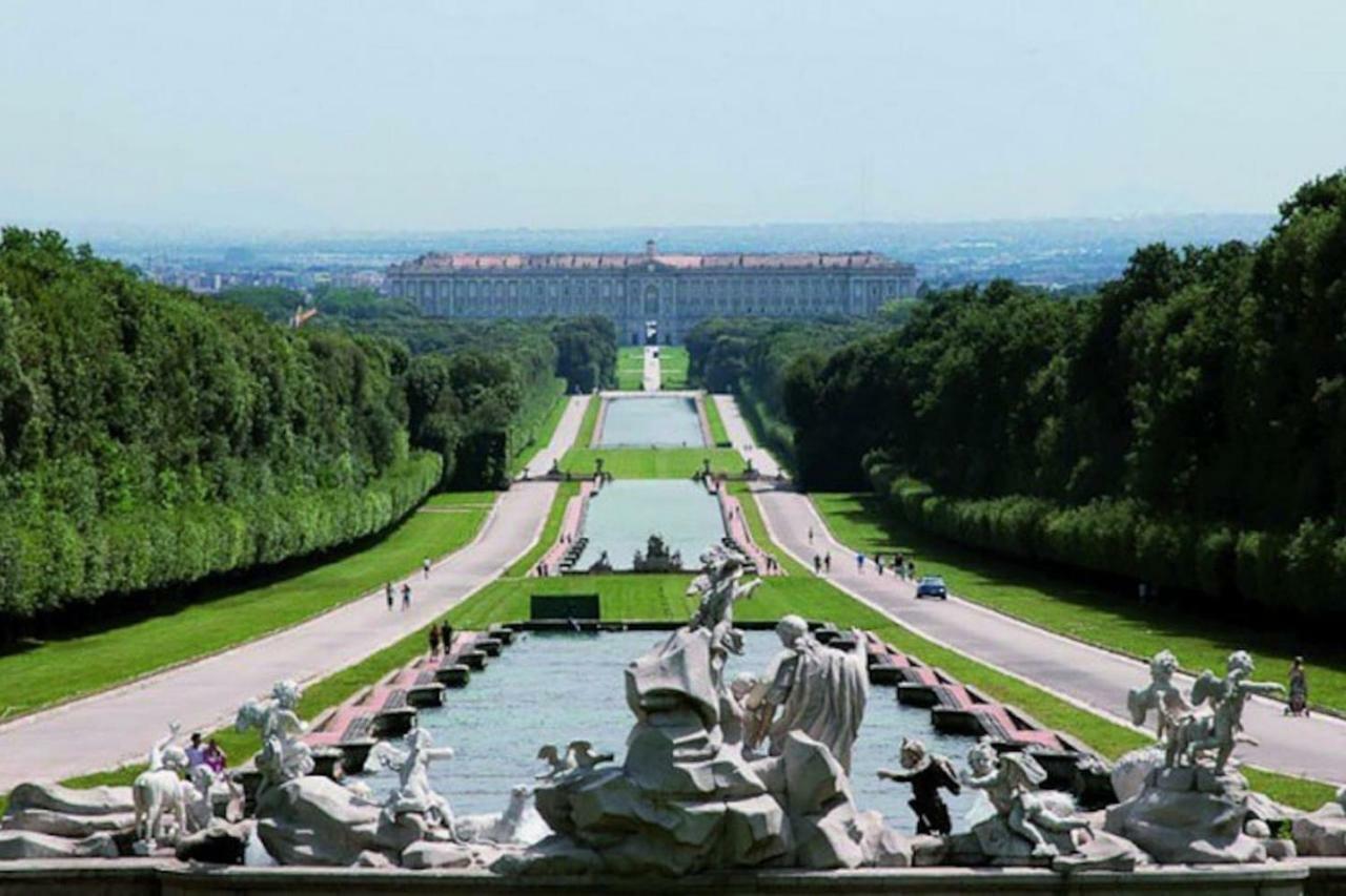L'Approdo Del Re Caserta Exterior foto